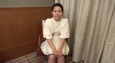 FC2PPV-4323216她无法忍受从未体验过的极小阴户